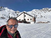 Sulle nevi di San Simone (1700 m) e Baita del Camoscio (1750 m) splende il sole -17febb25- FOTOGALLERY